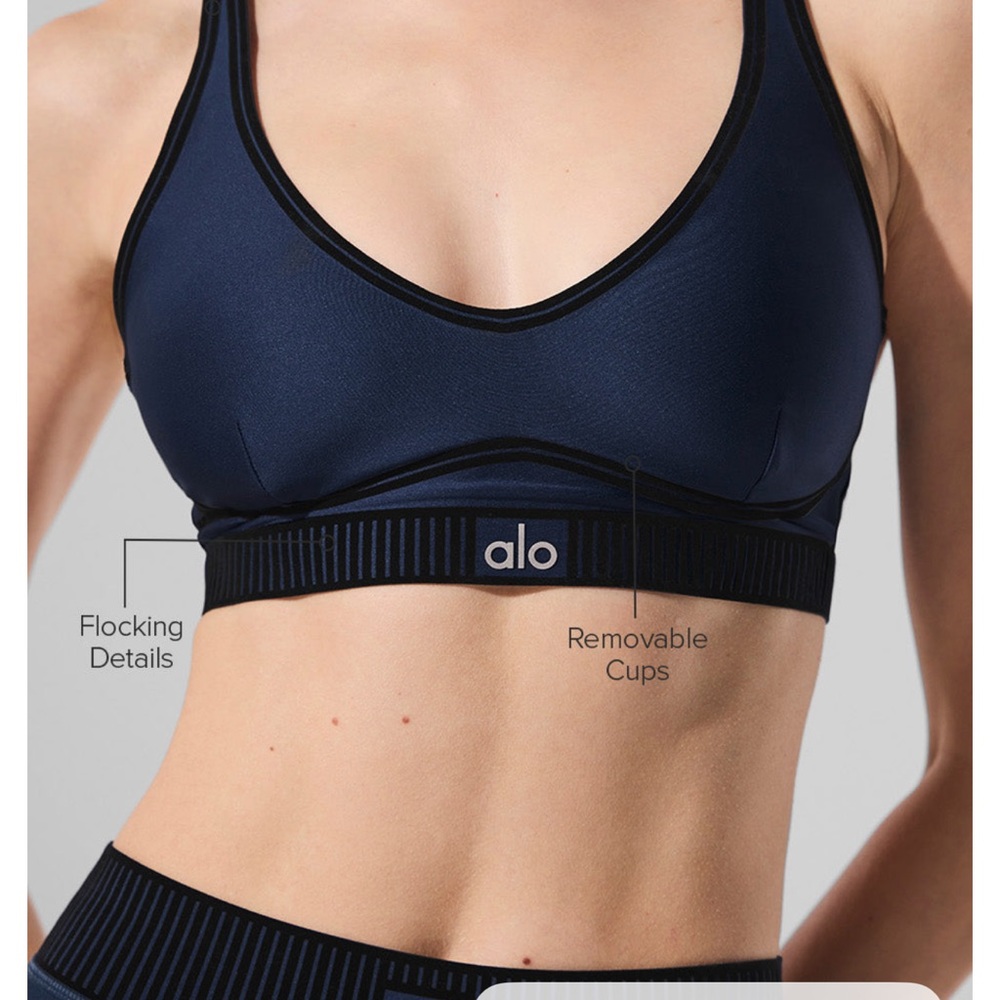 ALO Yoga Navy Line Up Bra